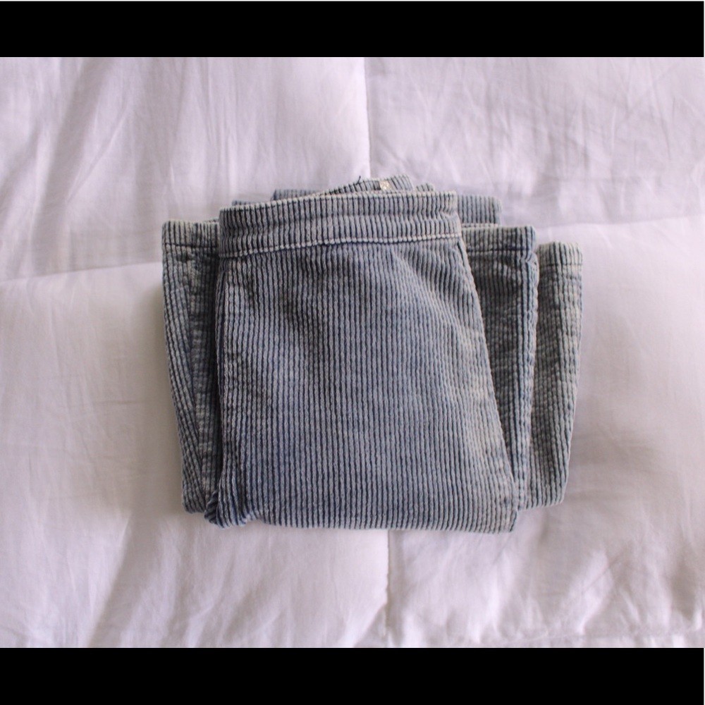 Ribbed Flare Corduroy Pants (S)
